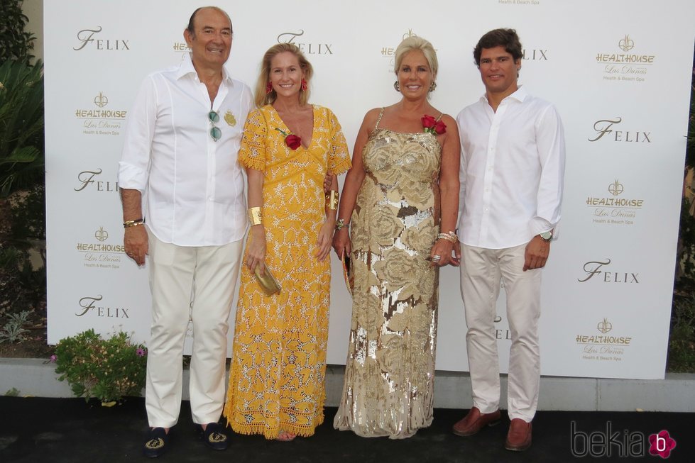 Fiona Ferrrer y Javier Fal-Conde en la fiesta de cumpleaños de Félix Revuelta