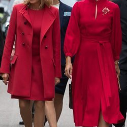 Brigitte Macron y Mary de Dinamarca en su visita a la Academia de las Bellas Artes de Copenhague