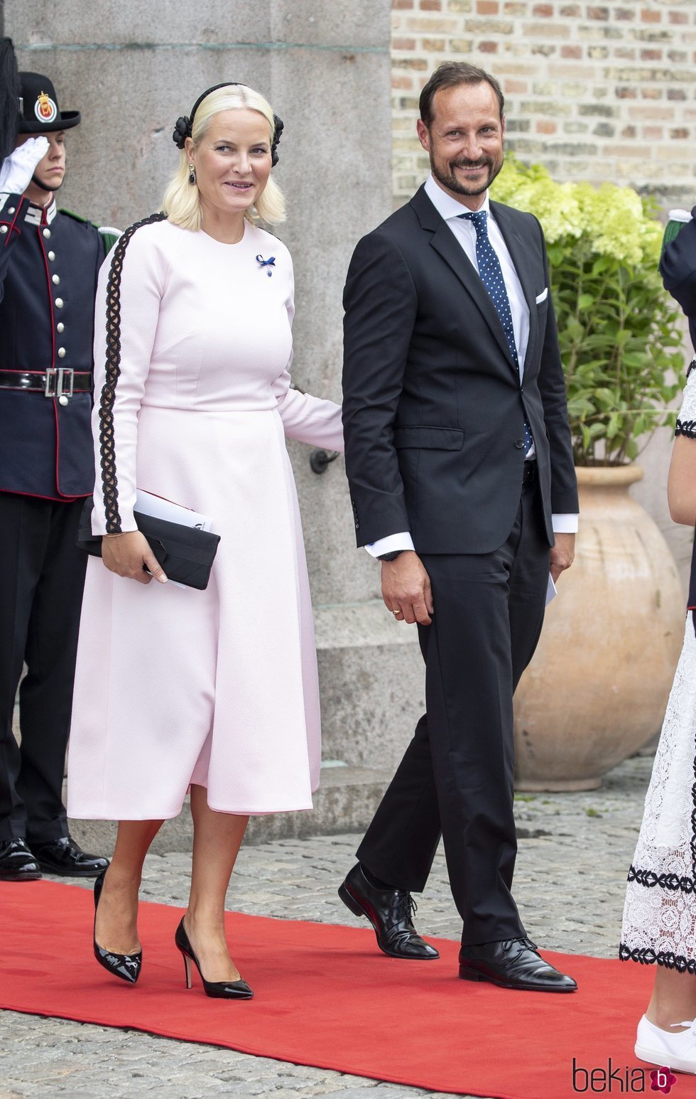 Haakon y Mette-Marit de Noruega en las Bodas de Oro de los Reyes Harald y Sonia