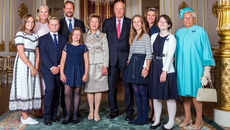 La Familia Real Noruega en las Bodas de Oro de los Reyes Harald y Sonia de Noruega