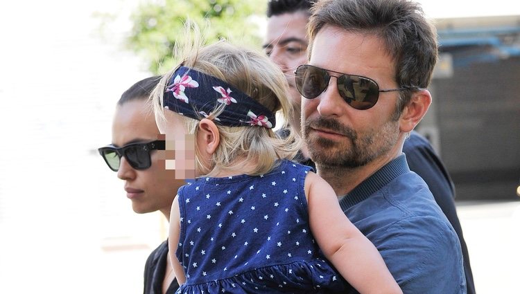 Bradley Cooper, todo un padrazo con su hija Lea en el Festival de Venecia 2018