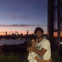 Feliciano López y Sandra Gago disfrutando de una puesta de sol en Nueva York