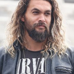 Jason Momoa visita el Templo del Cielo 2017