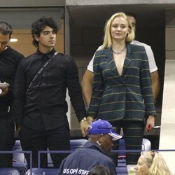 Joe Jonas y Sophie Turner de la mano en el Abierto de tenis de Nueva York