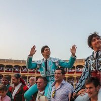 Cayetano Rivera y Roca Rey saliendo a hombros de la Goyesca 2018