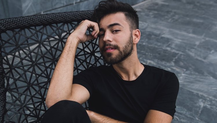 Agoney presenta su single 'Quizás'