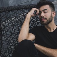 Agoney presenta su single 'Quizás'