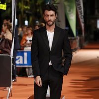 Javier Rey en la premiere de la segunda temporada de 'Velvet Colección' en el FesTVal de Vitoria