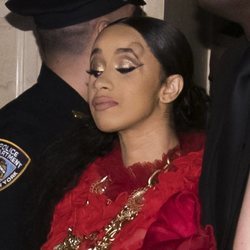 Cardi B con un gran golpe en la cara tras su pelea con Nicki Minaj