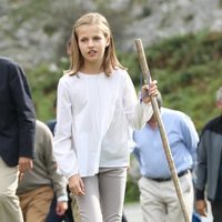 La Princesa Leonor haciendo senderismo en los Lagos de Covadonga