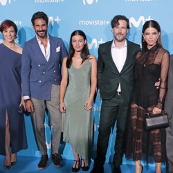 Juana Acosta, Daniel Grao, Oscar Higares y el resto del equipo de 'Gigantes' en le photocall de Movistar +