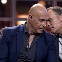 Carlos Lozano y Kiko Matamoros hablando en la primera gala de 'Gran Hermano VIP 6'