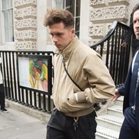 Brooklyn Beckham en el desfile de Victoria Beckham en la London Fashion Week