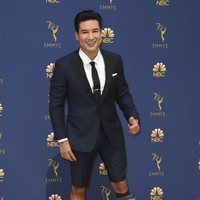 Mario Lopez en la alfombra roja de los Premios Emmy 2018