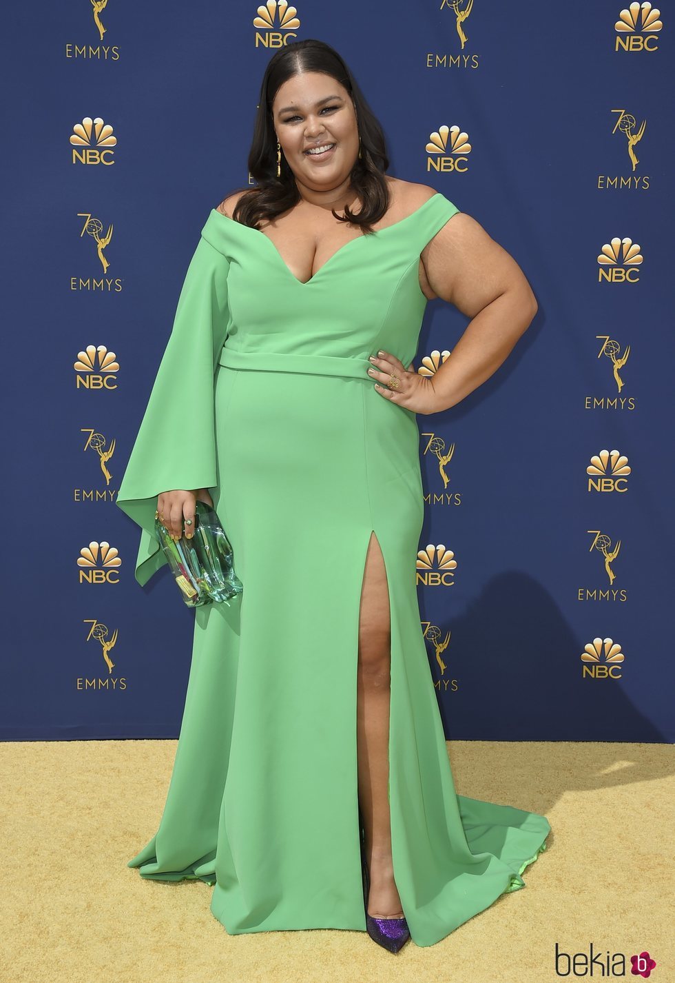 Britney Young en la alfombra roja de los Premios Emmy 2018