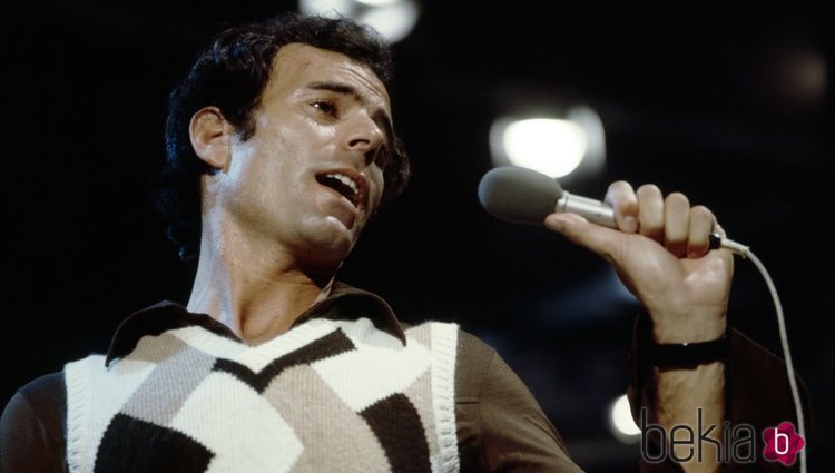 Julio Iglesias en sus primeros años como cantante