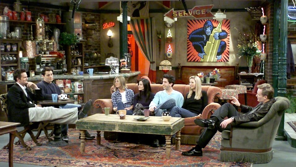 El reparto de 'Friends' en el decorado de la cafetería Central Perk