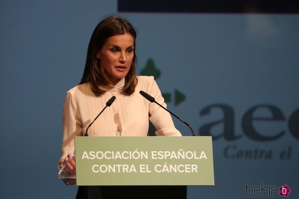 La Reina Letizia en la entrega de Ayudas a la Investigación en Cáncer 2018