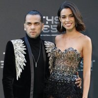 Dani Alves y Joana Sanz en la gala de los premios The Best FIFA 2018