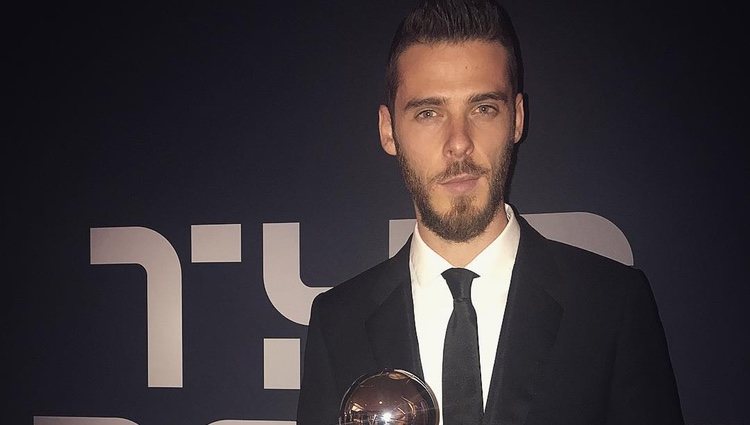 David de Gea con su premio en la gala de los premios The Best FIFA 2018