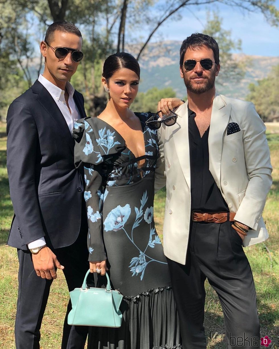 Daniel Duboy, Juana Acosta y Alfonso Bassave en la boda de Pelayo Díaz y Andy McDougall