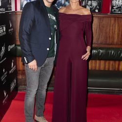 Jordi Cruz y Cayetana Guillén Cuervo en los premios Chicote 2018