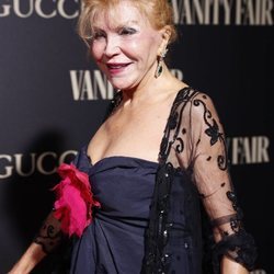 La Baronesa Thyssen en la alfombra de la fiesta de Vanity Fair 2018