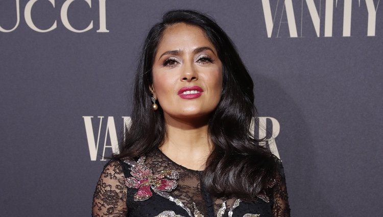 Salma Hayek en la alfombra de la fiesta de Vanity Fair 2018