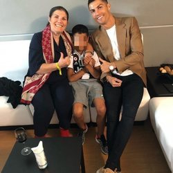 Dolores Aveiro con Cristiano Ronaldo y Cristiano Ronaldo Junior en Italia