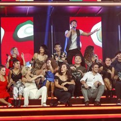 Los concursantes de 'OT 2018' en la Gala 2 cantando 'Bonita es'