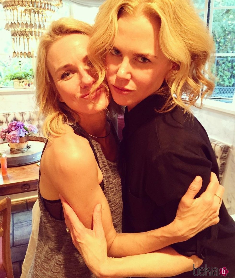 Naomi Watts celebra el 50 cumpleaños de Nicole Kidman