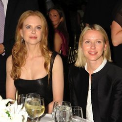 Naomi Watts y Nicole Kidman durante la 4ª Cena para mujeres