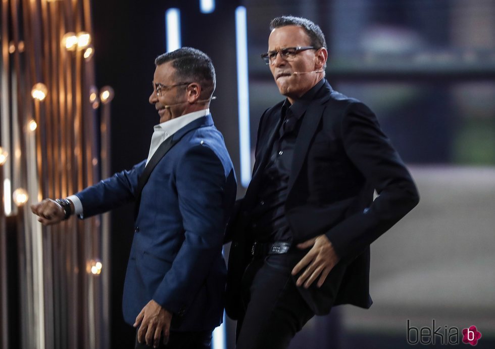 Jorge Javier Vázquez y Carlos Lozano bailando en 'GH VIP 6'