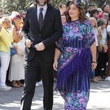 Jacobo Fitz-James Stuart y Asela Pérez Becerril llegando a la boda de Fernando Fitz James-Stuart con Sofía Palazuelo