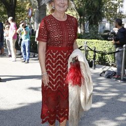 Esperanza Aguirre llegando a la boda de Fernando Fitz James-Stuart con Sofía Palazuelo