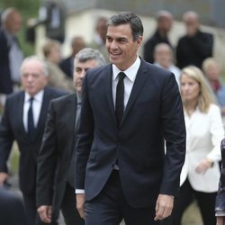 Pedro Sánchez llegando al entierro de Montserrat Caballé