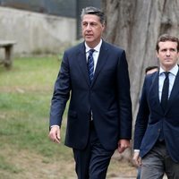 Pablo Casado y Xavier García Albiol llegando al entierro de Montserrat Caballé