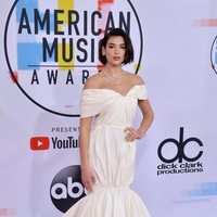 Dua Lipa en los American Music Awards 2018