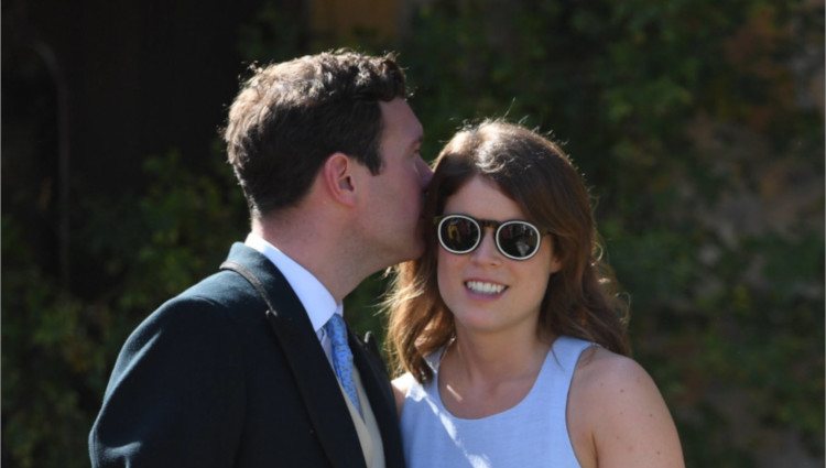 La Princesa Eugenia de York y Jack Brooksbank muy cómplices en la boda de Charlie van Straubenzee y Daisy Jenks