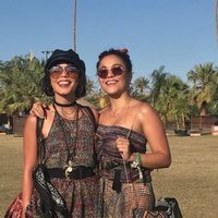 Vanessa y Stella Hudgens en el Festival de Coachella 2018