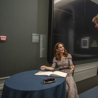 Kate Middleton, muy divertida en la inauguración de un Centro Fotográfico en el Victoria and Albert Museum