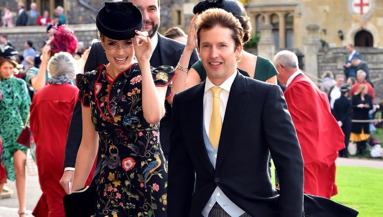 James Blunt y Sofia Wellesley en la boda de Eugenia de York y Jack Brooksbank