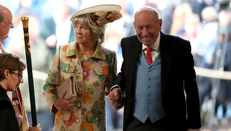 George y Nicola Brooksbank en la boda de Eugenia de York y Jack Brooksbank