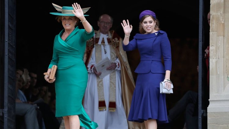 Sarah Ferguson y Beatriz de York en la boda de Eugenia de York y Jack Brooksbank