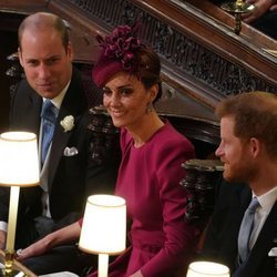 Los Duques de Cambridge y el Príncipe Harry en la boda de Eugenia de York y Jack Brooksbank