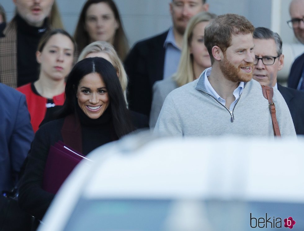 Meghan Markle y el Príncipe Harry durante una visita oficial en Australia