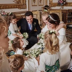 Eugenia de York y Jack Brooksbank, muy felices con sus pajes y damas en su boda