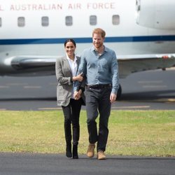 El Príncipe Harry y Meghan Markle, cogidos de la mano en Dubbo