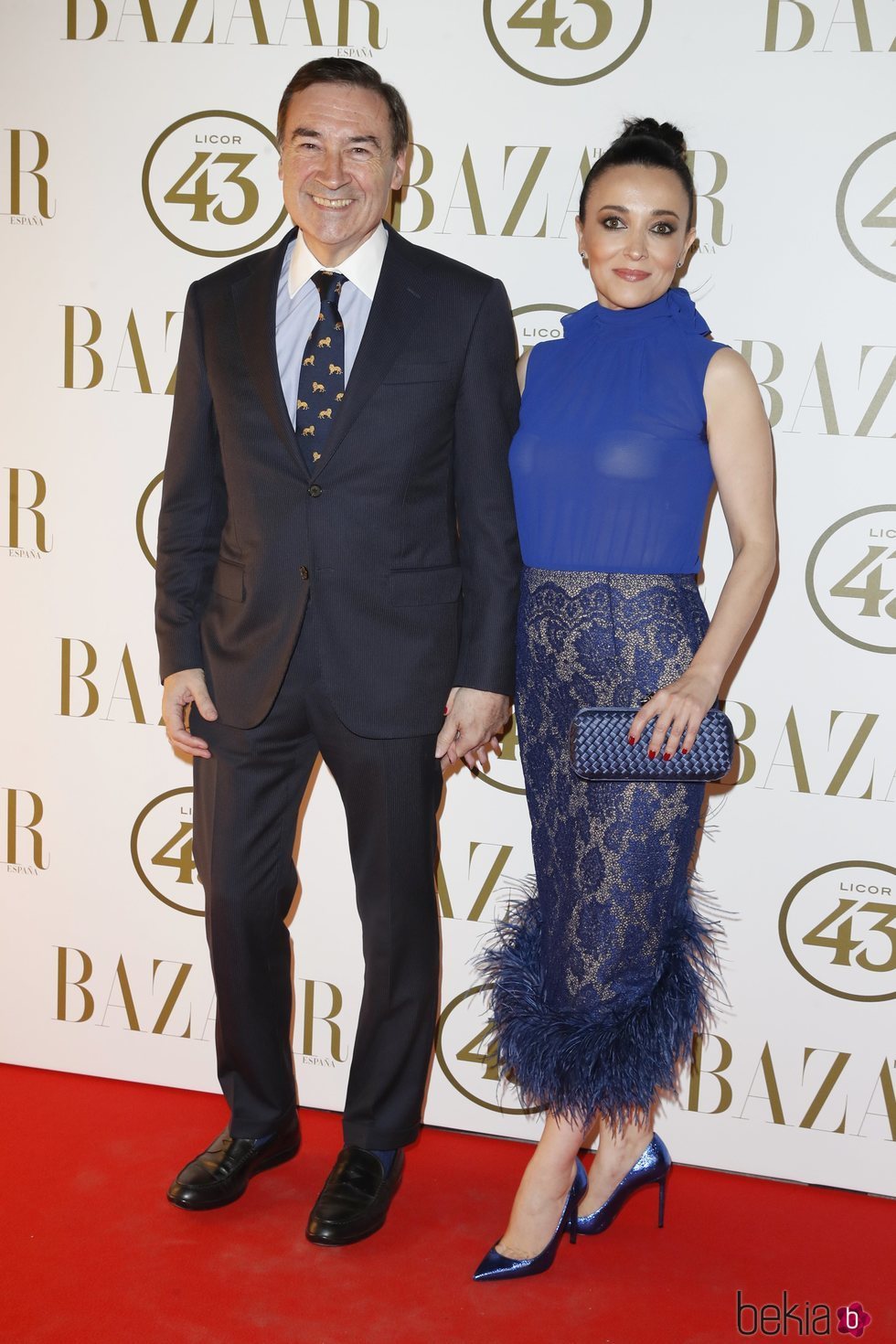 Pedro J. Ramírez y Cruz Sánchez en la alfombra roja de los Premios Harper's Bazaar Actitud 43 2018