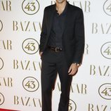 Antonio Navas en la alfombra roja de los Premios Harper's Bazaar Actitud 43 2018